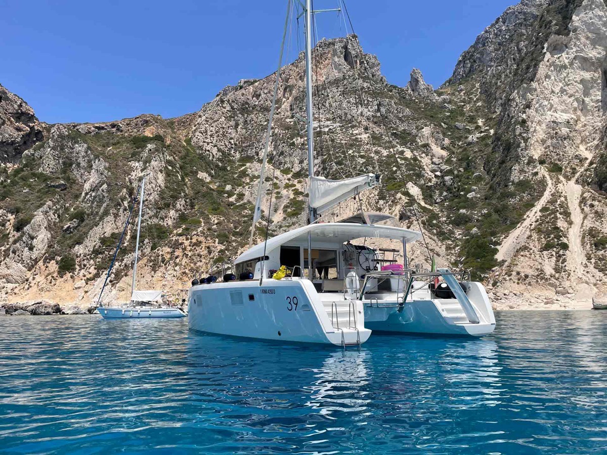 Lagoon 39 catamaran charter Puglia
