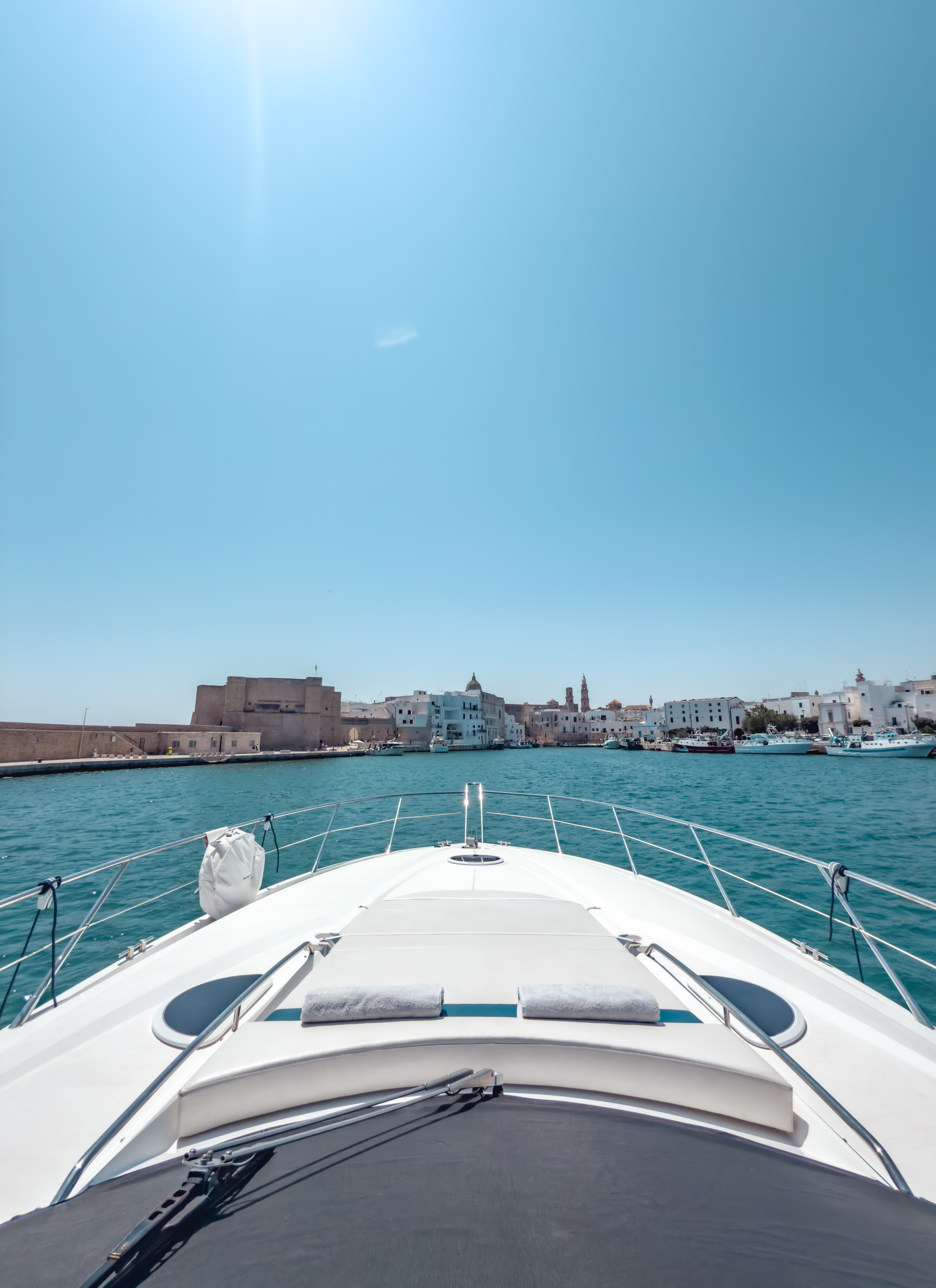 Sunseeker 53 bow view