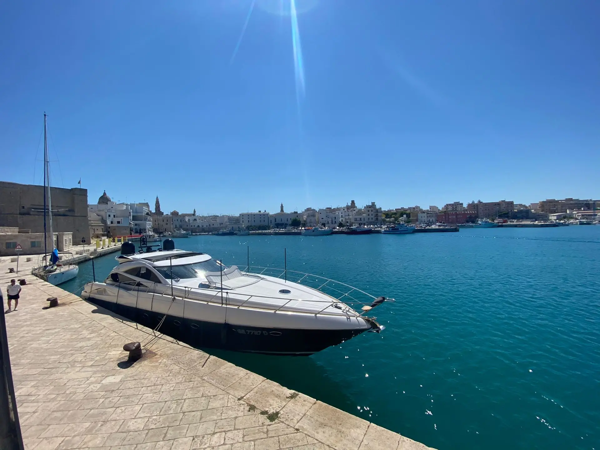 Sunseeker Predator 72 deck
