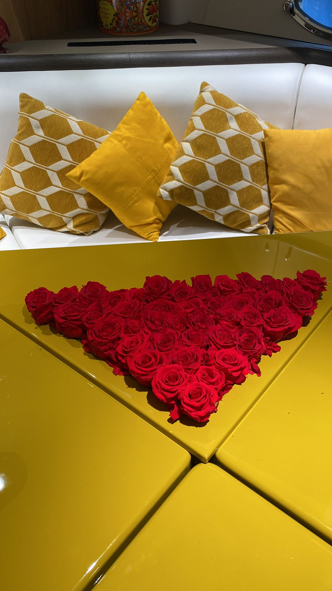 Sunseeker Predator 72 interior